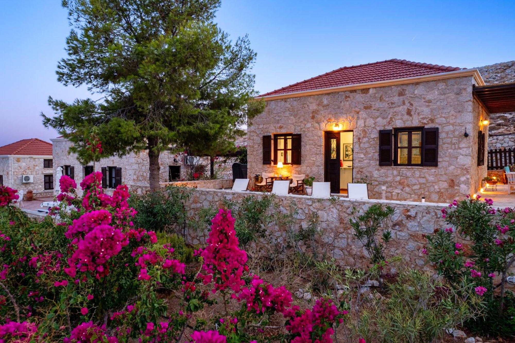 Villa Ftenagia Chalki Town Dış mekan fotoğraf